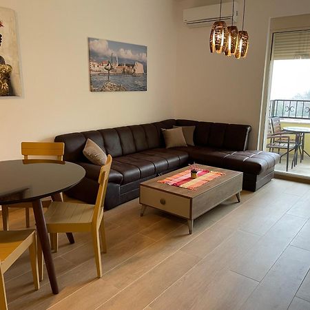 Lux Apartment Amarin Pržno Екстериор снимка