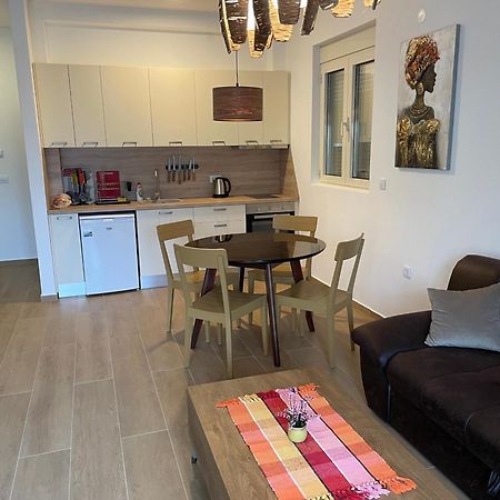 Lux Apartment Amarin Pržno Екстериор снимка