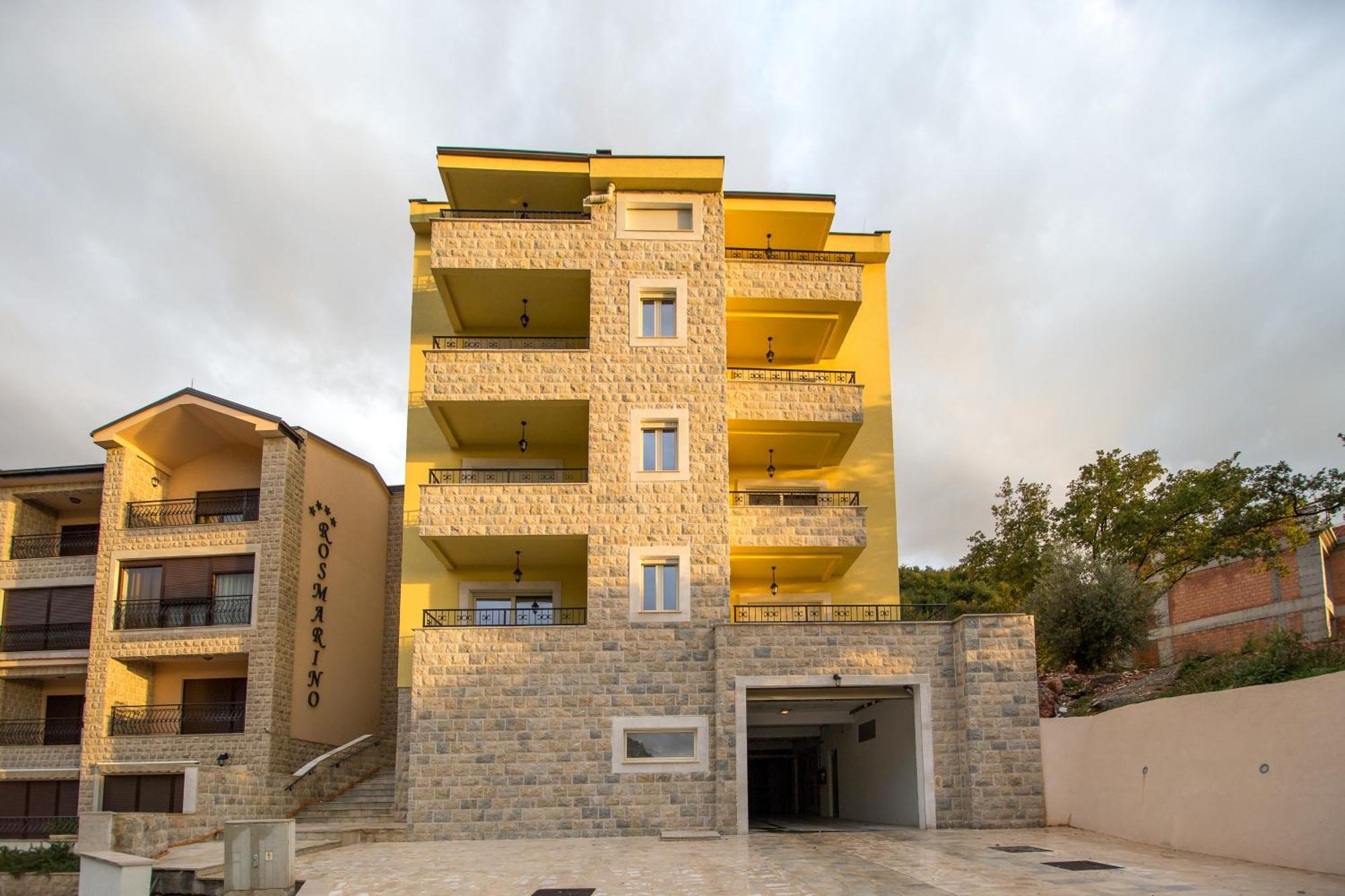 Lux Apartment Amarin Pržno Екстериор снимка