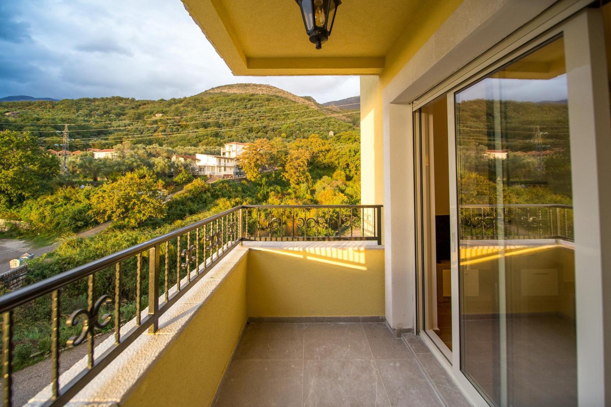 Lux Apartment Amarin Pržno Екстериор снимка